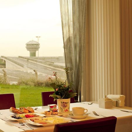Orty Airport Hotel Izmir Restoran foto