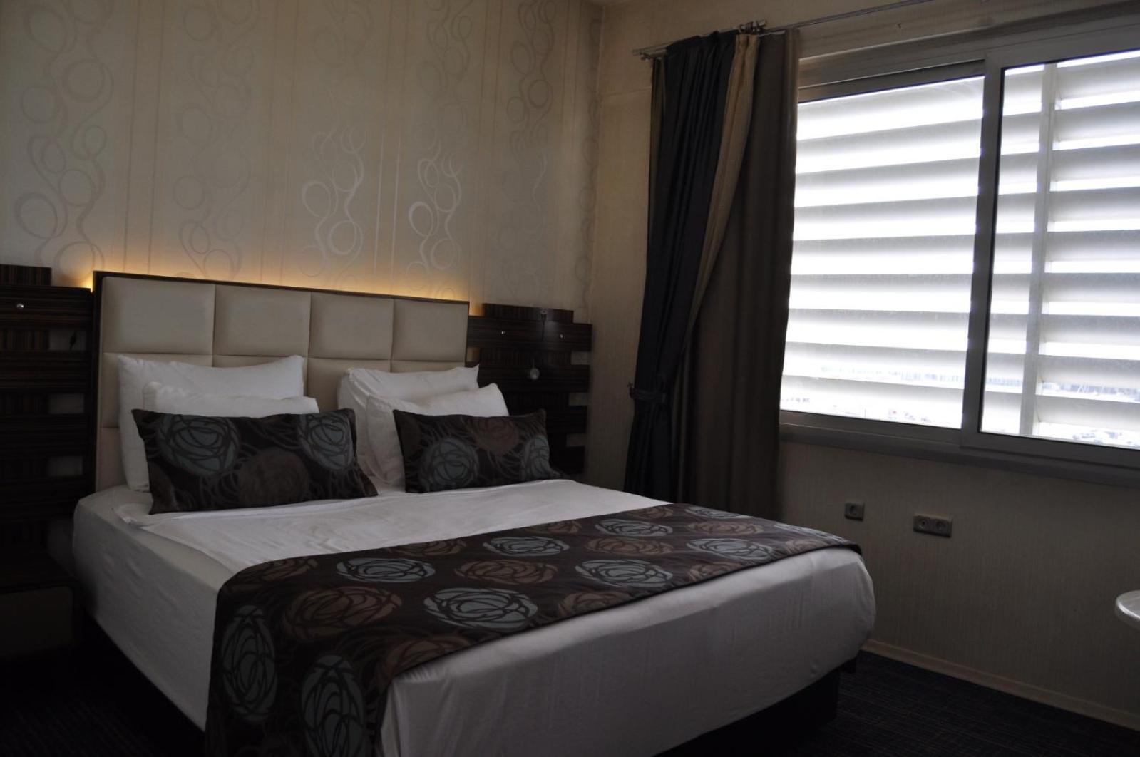 Orty Airport Hotel Izmir Bagian luar foto