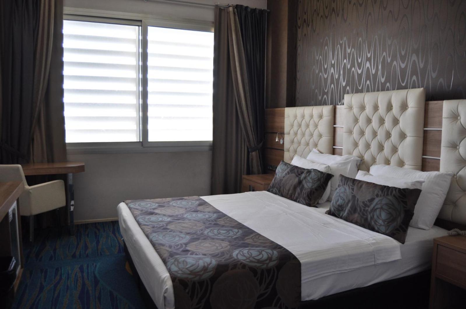 Orty Airport Hotel Izmir Bagian luar foto