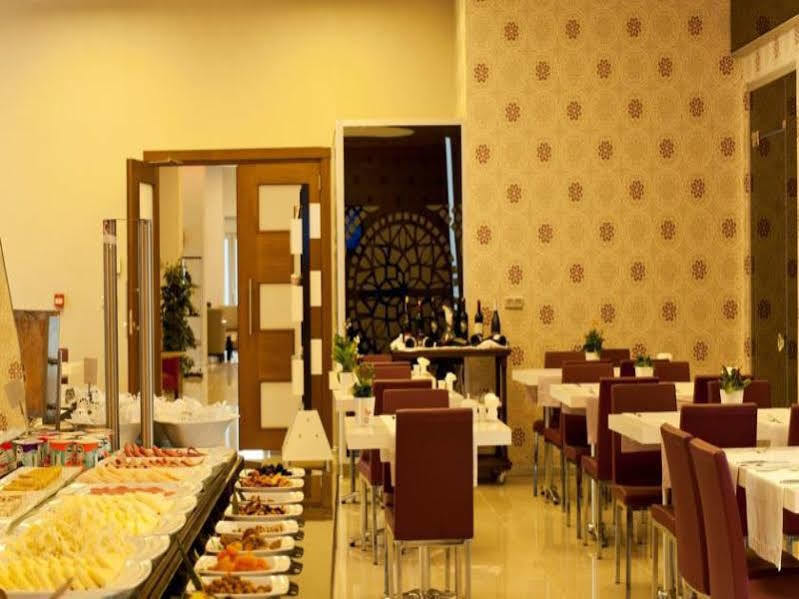 Orty Airport Hotel Izmir Bagian luar foto